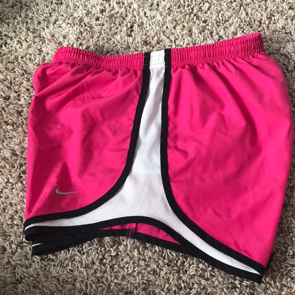 Nike Dri-Fit Pink Shorts - Picture 4 of 4